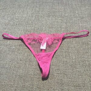 BLUEBELLA size medium pink thong panties
